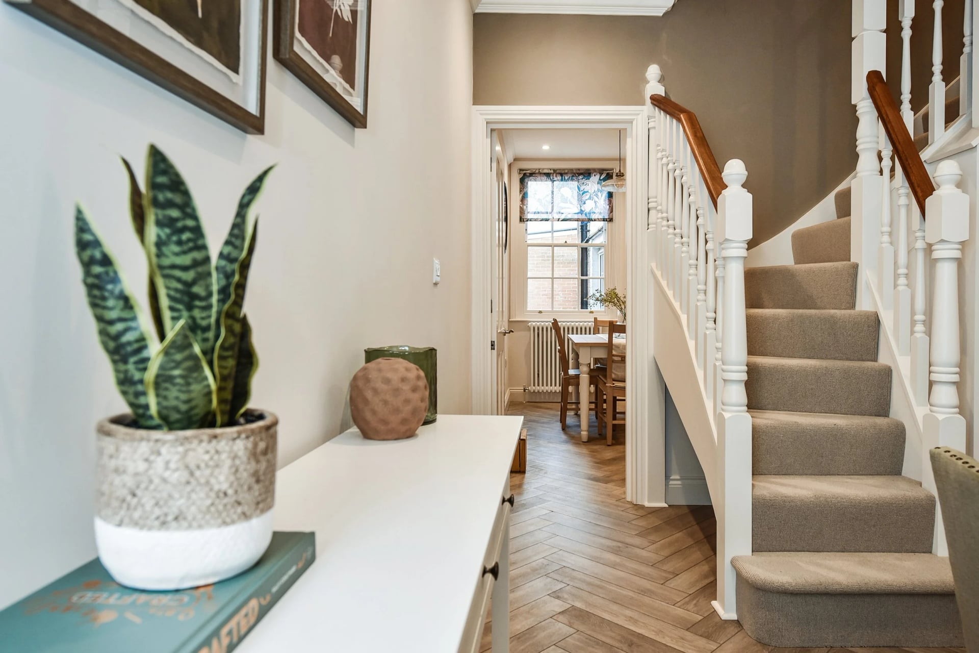 Why Home Staging is a Smarter Move Than Cutting Your Price