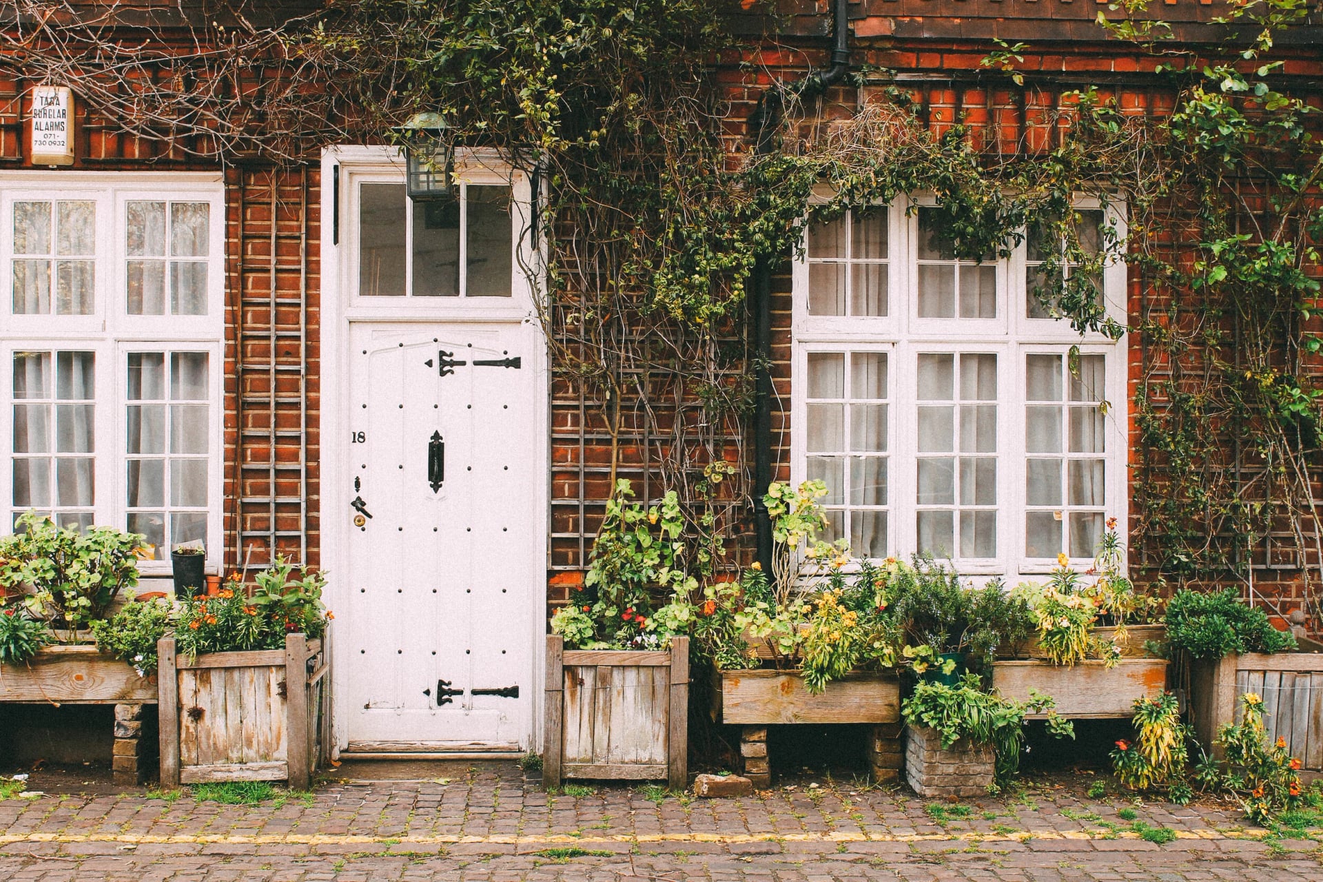 Is it curb appeal or kerb appeal?